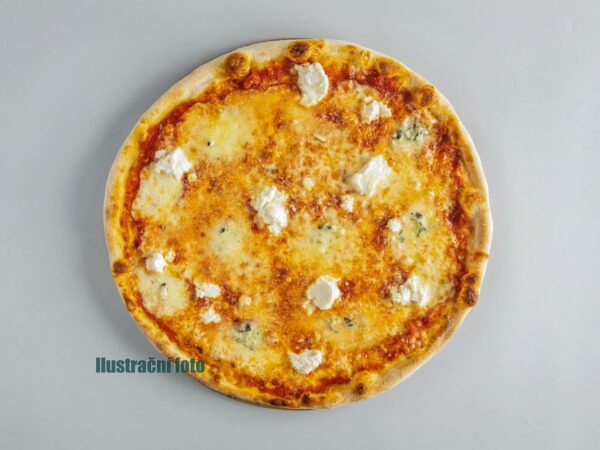 31. Quattro formaggi [32]